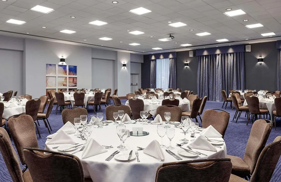 Novotel London Stansted Airport-1