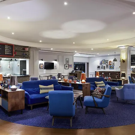 Novotel London Stansted Airport-3