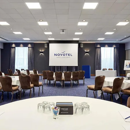 Novotel London Stansted Airport-2